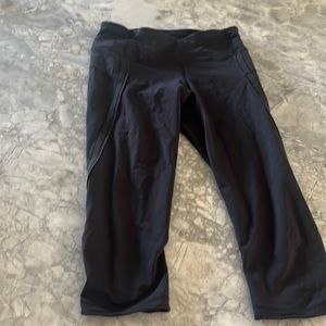 Lululemon capri leggings